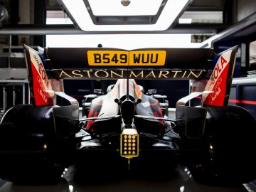 Aston Martin świętuje wsp&oacute;łpracę z Jamesem Bondem